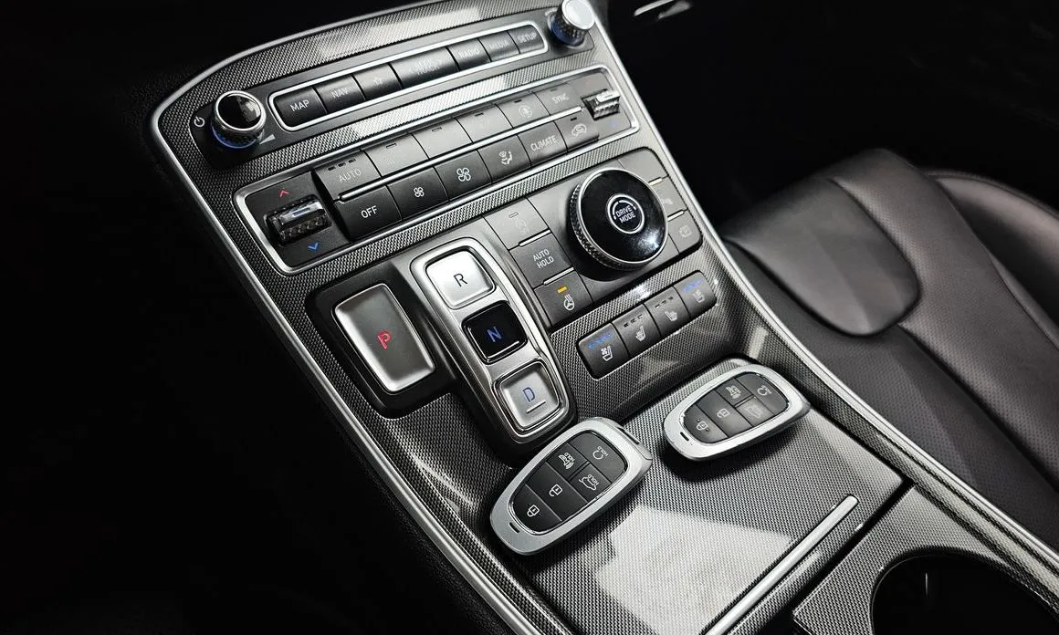 Hyundai Santafe — фото 8