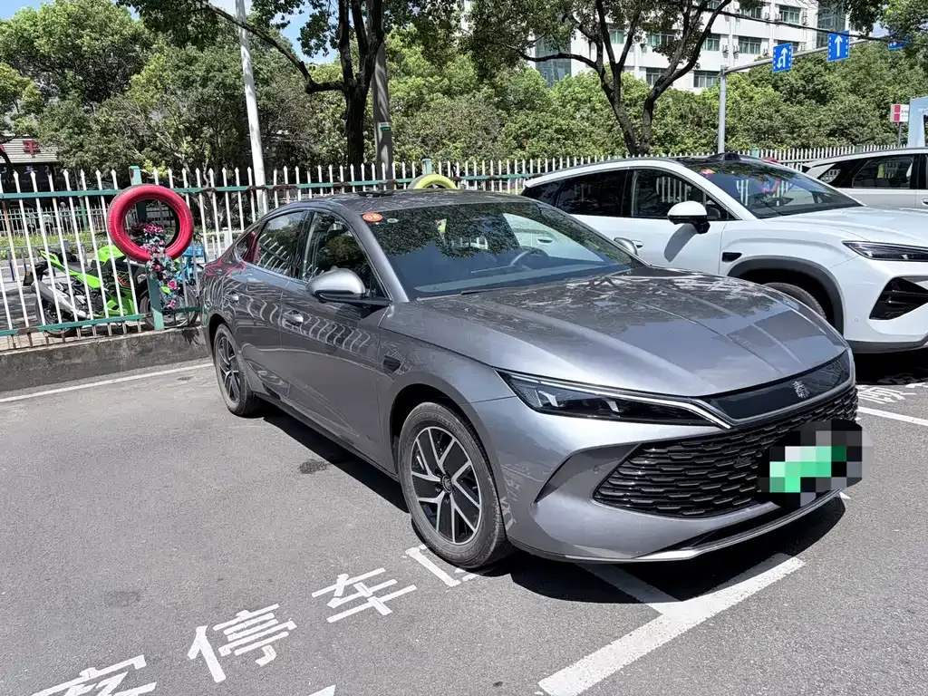 BYD Qin L — фото 8