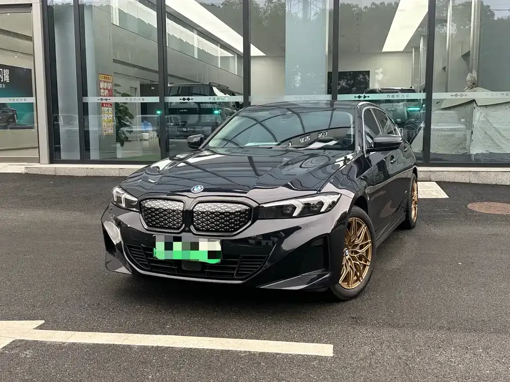 BMW i3 — фото 1