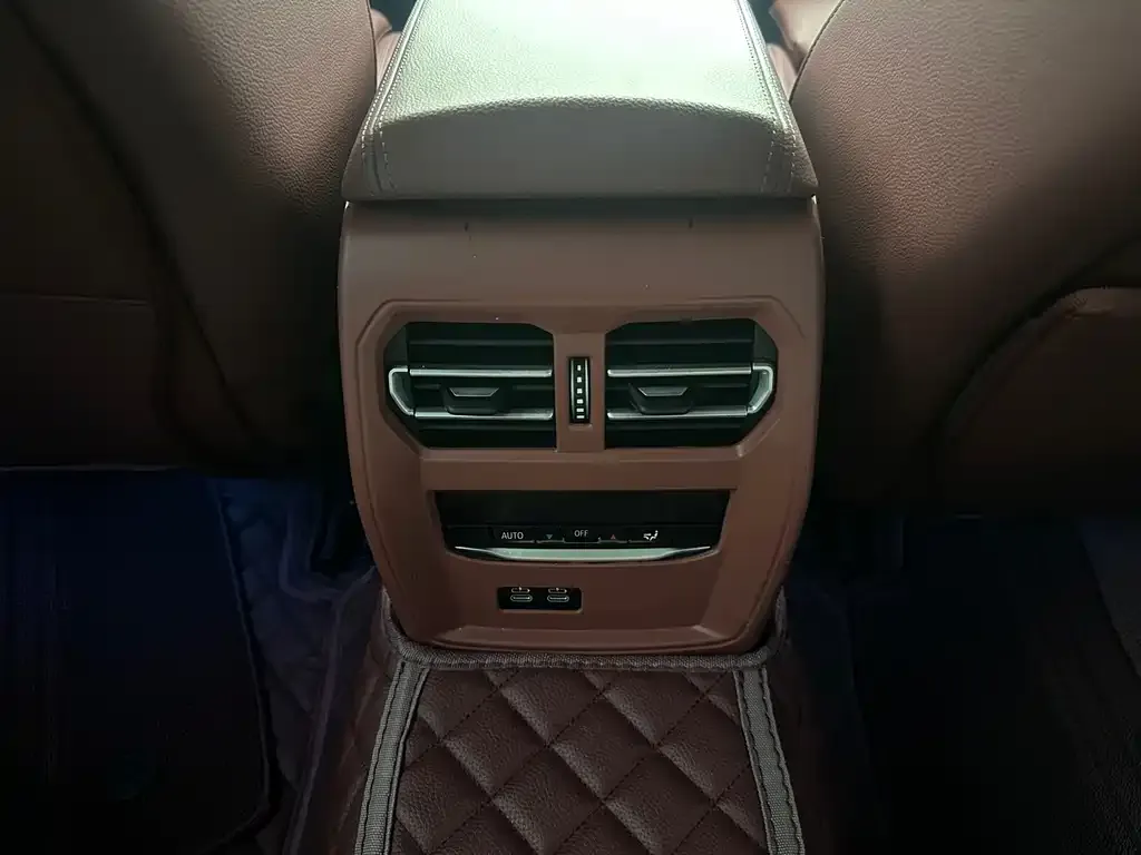BMW i3 — фото 3
