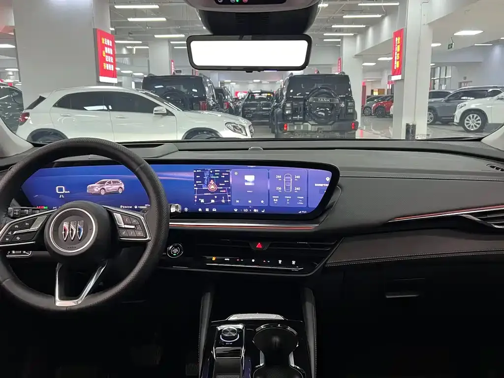 Buick Envision Plus — фото 7