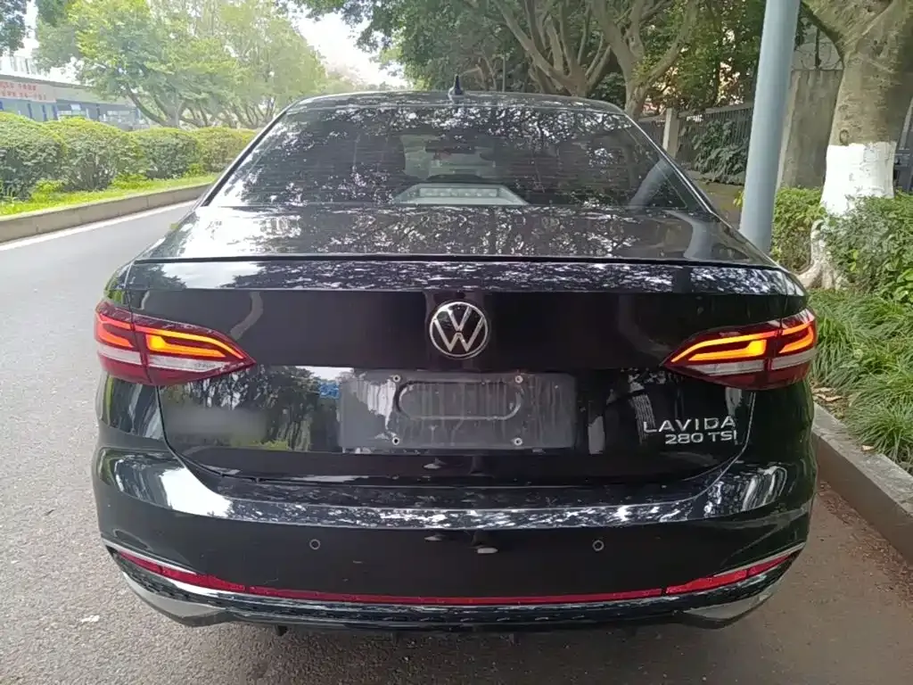 Volkswagen Lavida 2023 из CN, фото 9