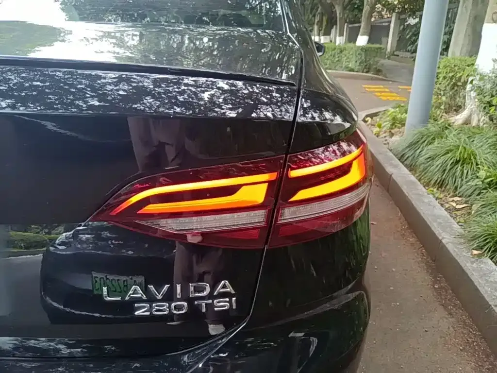 Volkswagen Lavida 2023 из CN, фото 10