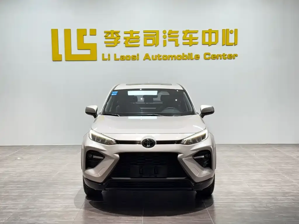 Toyota Wildlander — фото 2