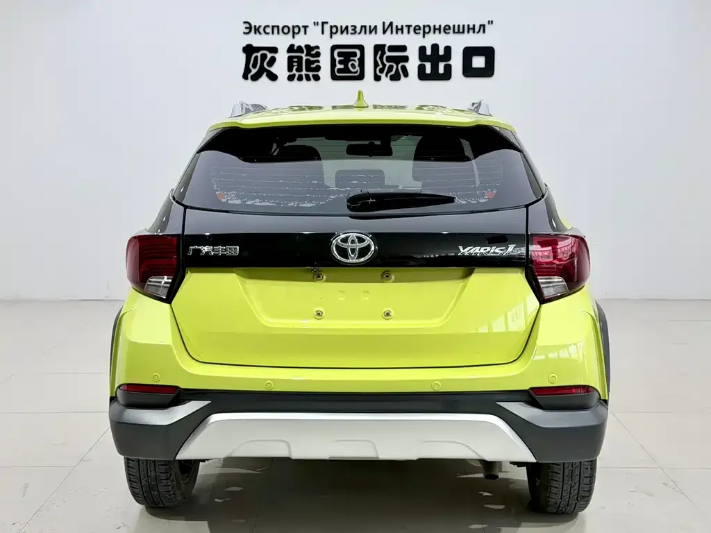 Toyota Yaris L — фото 5