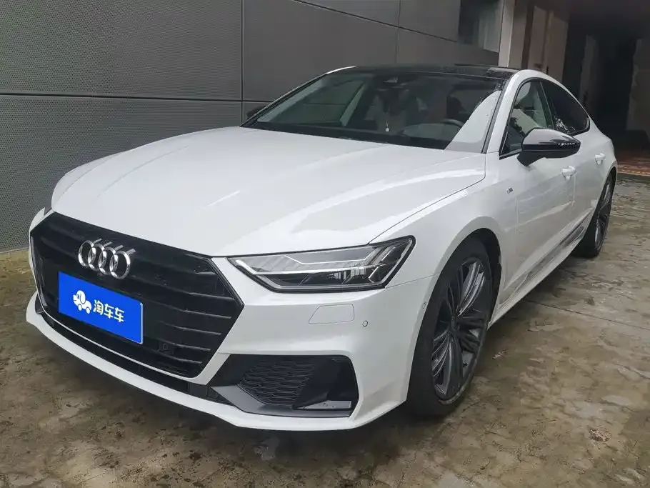Audi A7 — фото 1