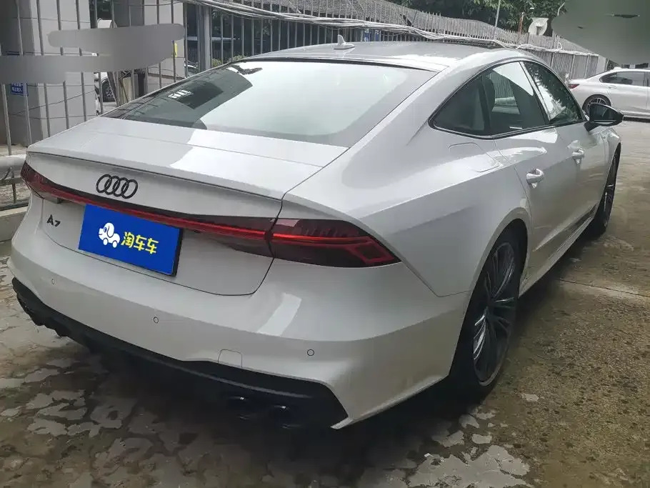 Audi A7 — фото 10