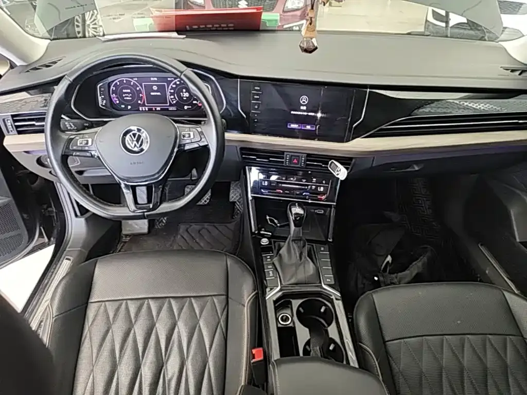 Volkswagen Passat — фото 9