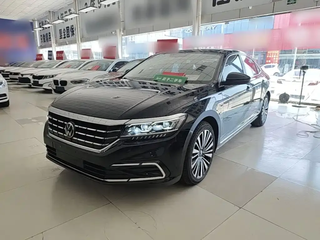 Volkswagen Passat — фото 6