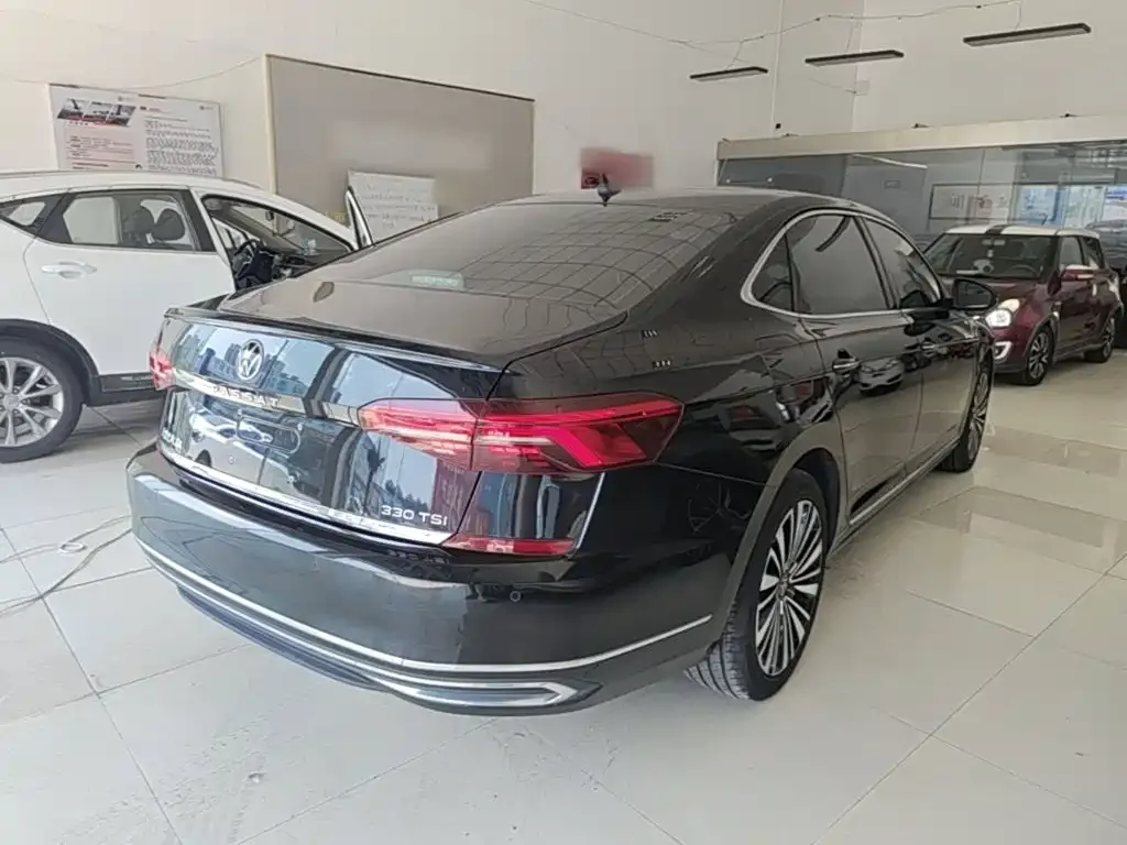 Volkswagen Passat — фото 5