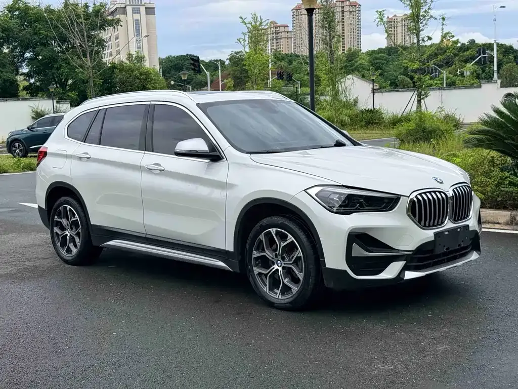 BMW X1 — фото 5