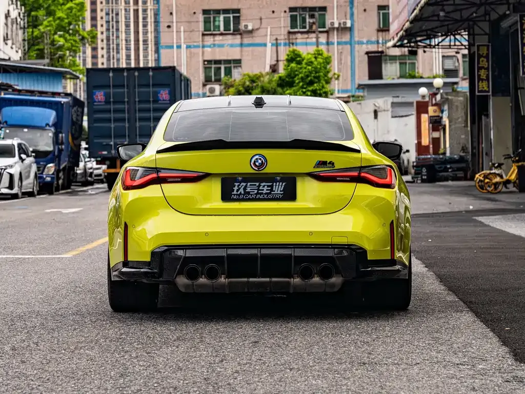 BMW M4 — фото 9