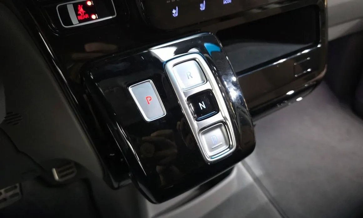 Hyundai Staria — фото 6
