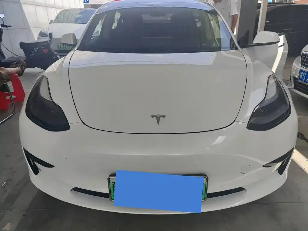 Tesla Model 3 — фото 2