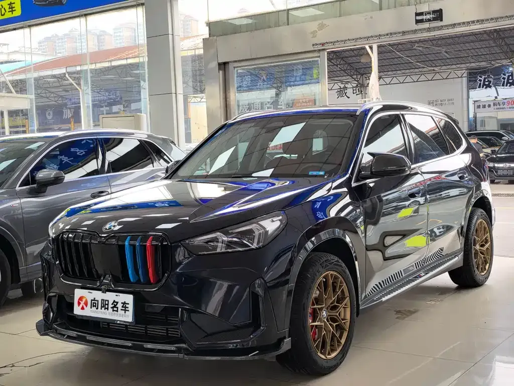 BMW X1 — фото 1