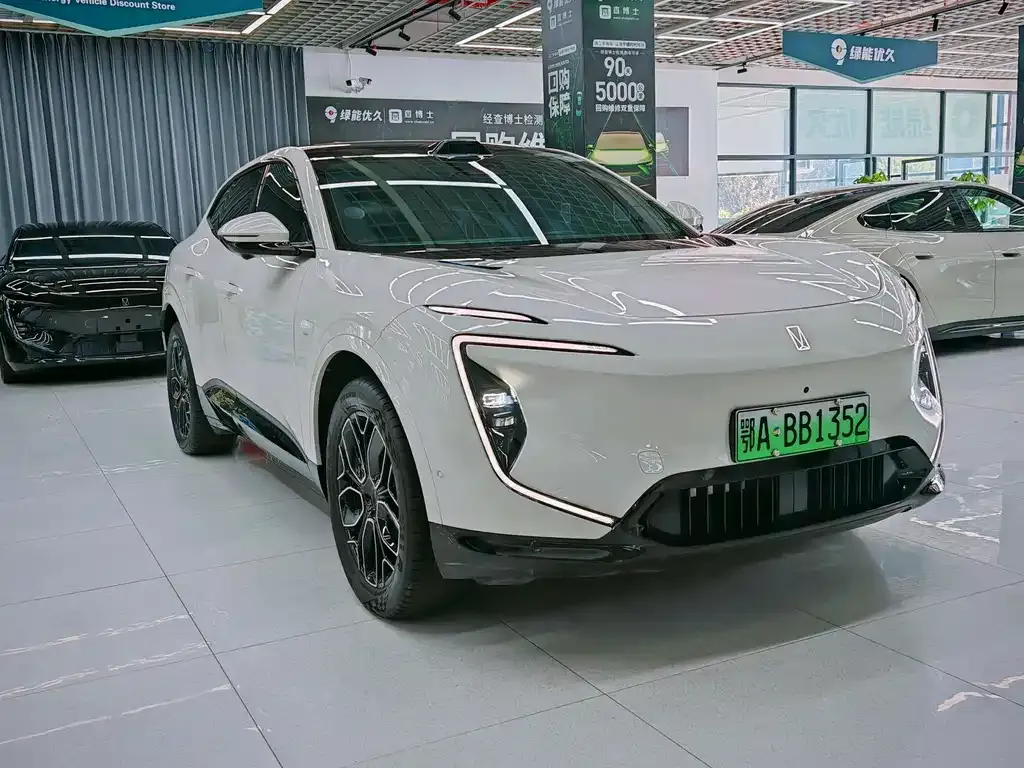 Avatr 07 — фото 9