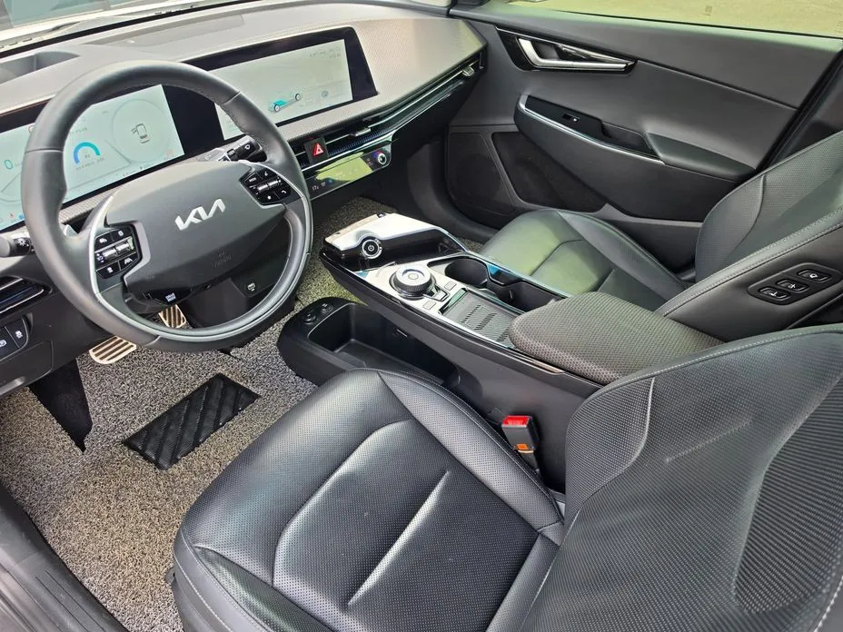 Kia EV6 — фото 10