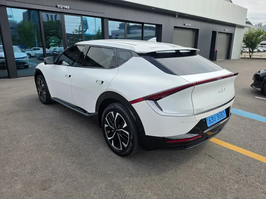 Kia EV6 — фото 8