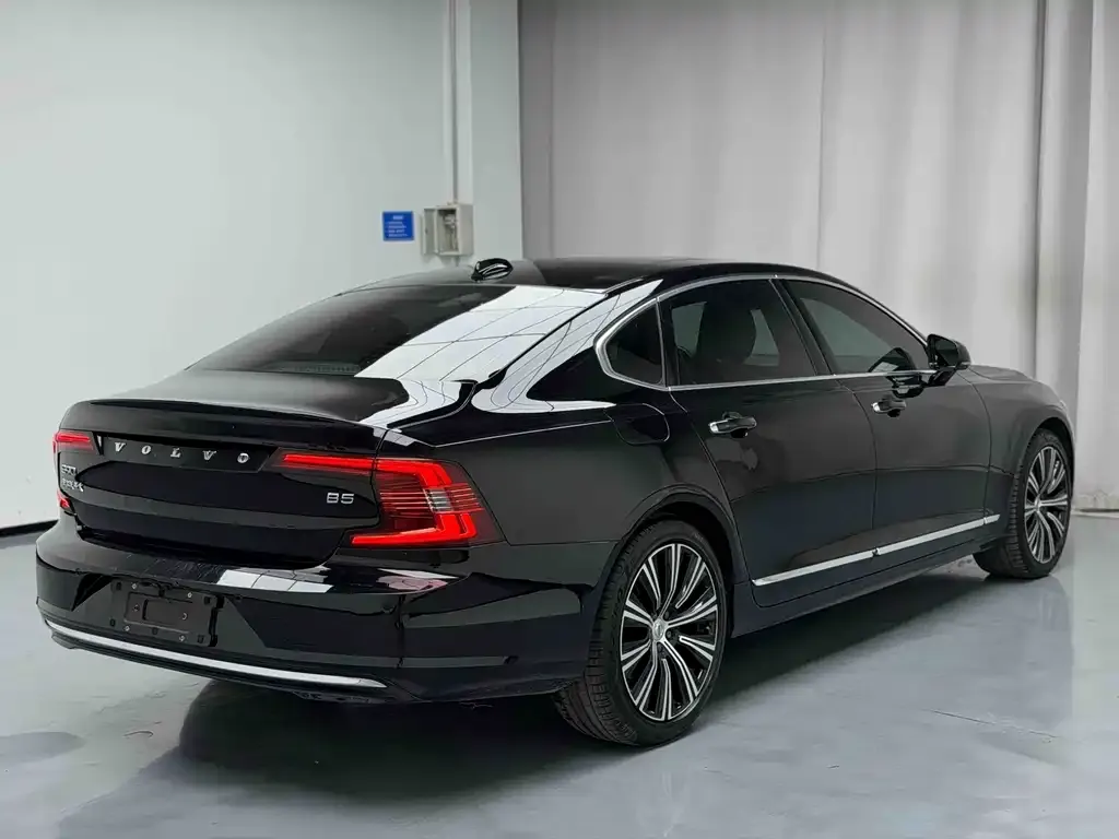 Volvo S90 — фото 2