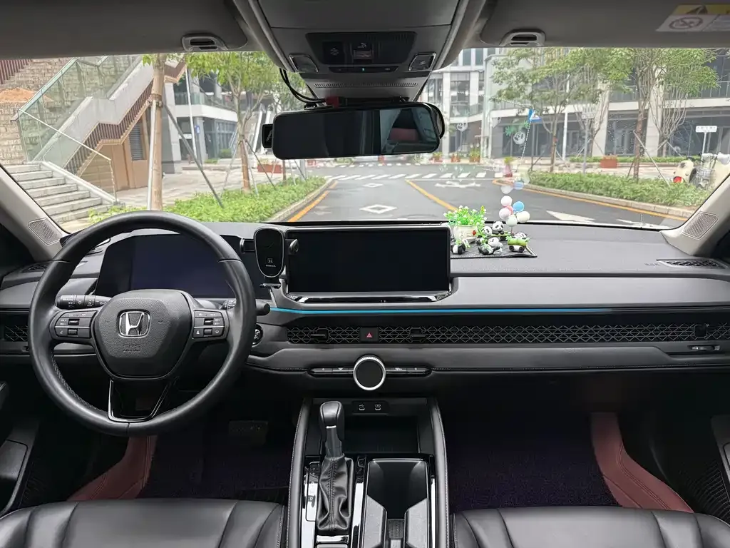 Honda Accord — фото 7