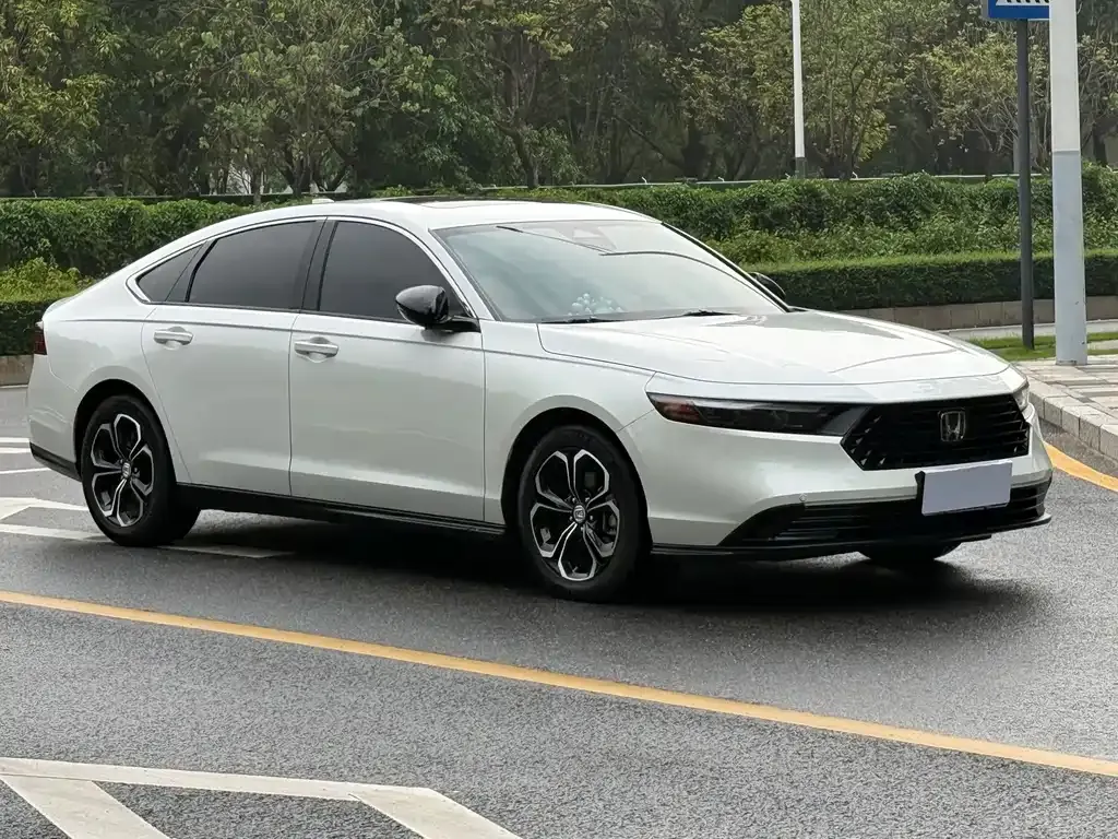 Honda Accord — фото 6