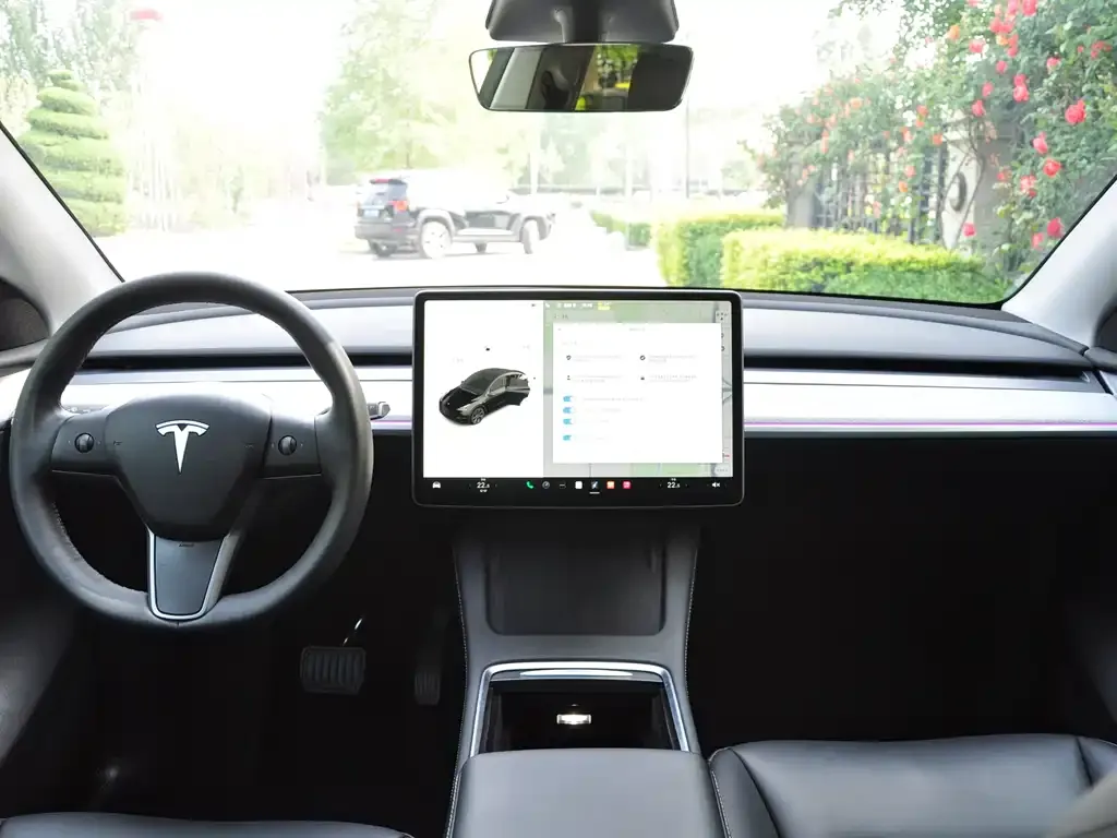 Tesla Model Y — фото 4
