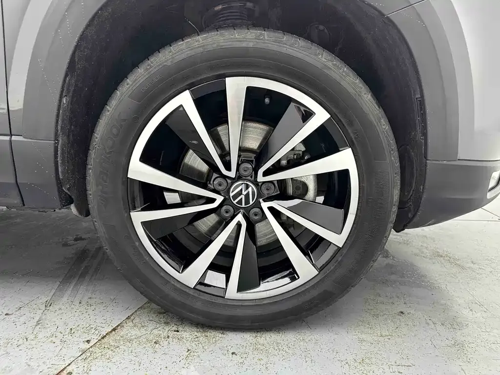 Volkswagen Tharu — фото 10