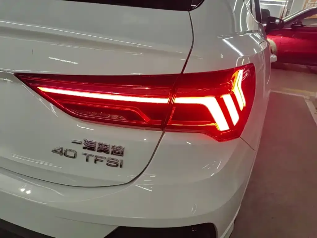 Audi Q3 Sportback — фото 8