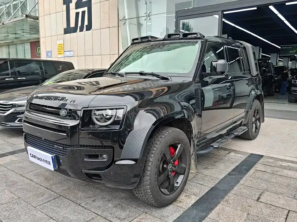 Land Rover Defender — фото 1