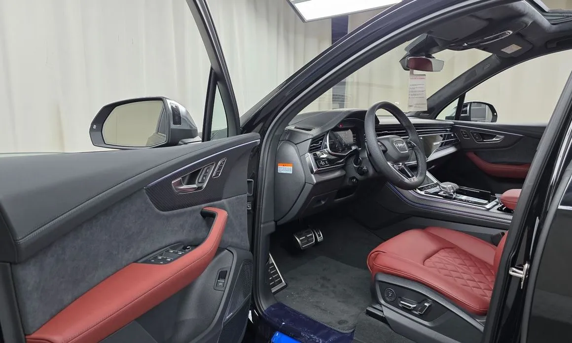 Audi SQ7 2026 из KR, фото 8