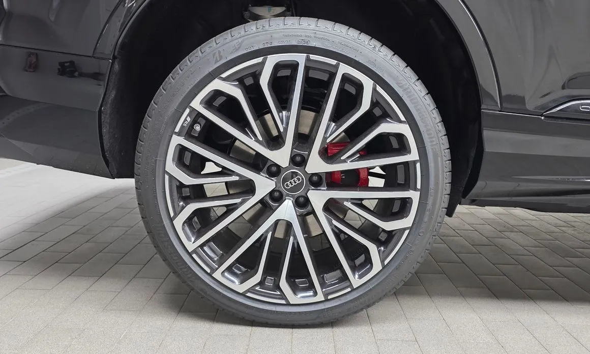 Audi SQ7 2026 из KR, фото 5