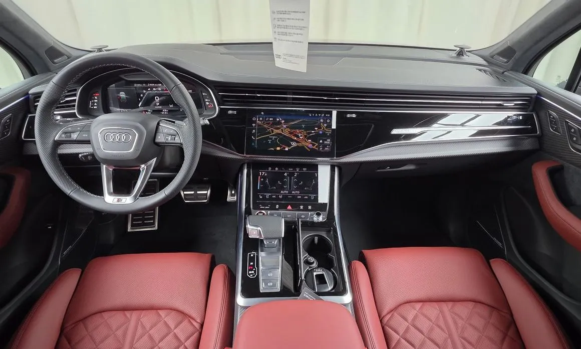 Audi SQ7 2026 из KR, фото 7