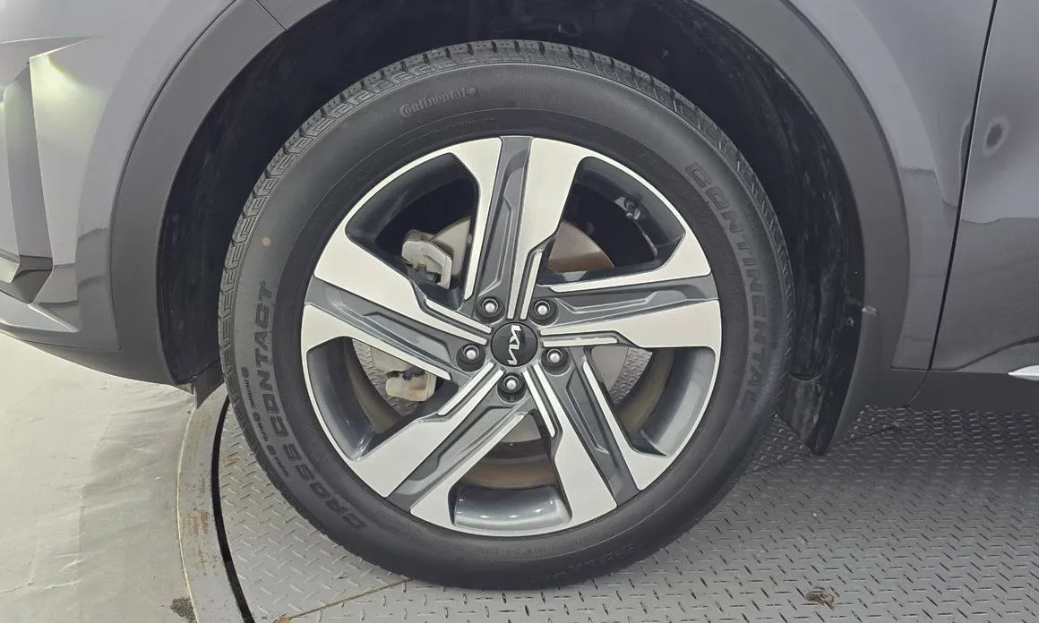 Kia Sorento — фото 4