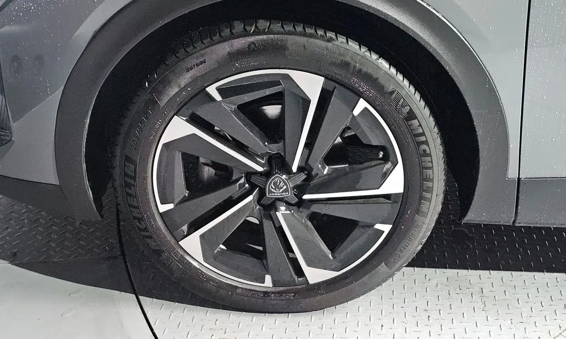 Peugeot 408 2024 из KR, фото 5