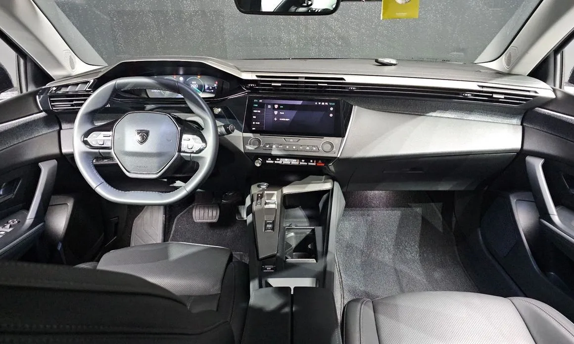 Peugeot 408 2024 из KR, фото 10