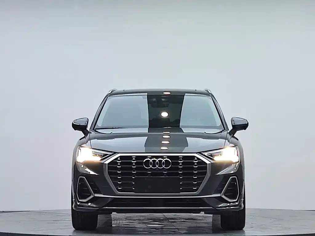 Audi Q3 — фото 3