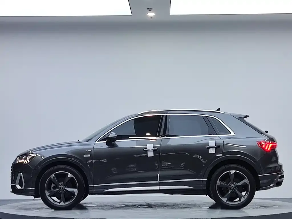 Audi Q3 — фото 9
