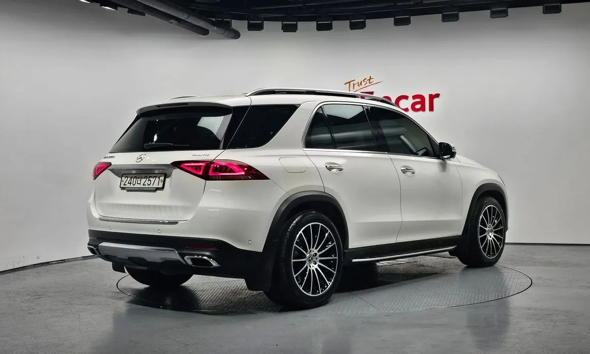 Mercedes-Benz GLE-Class — фото 7