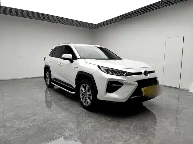 Toyota Wildlander — фото 3