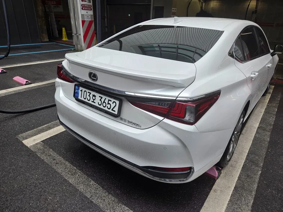 Lexus ES 2023 из KR, фото 3