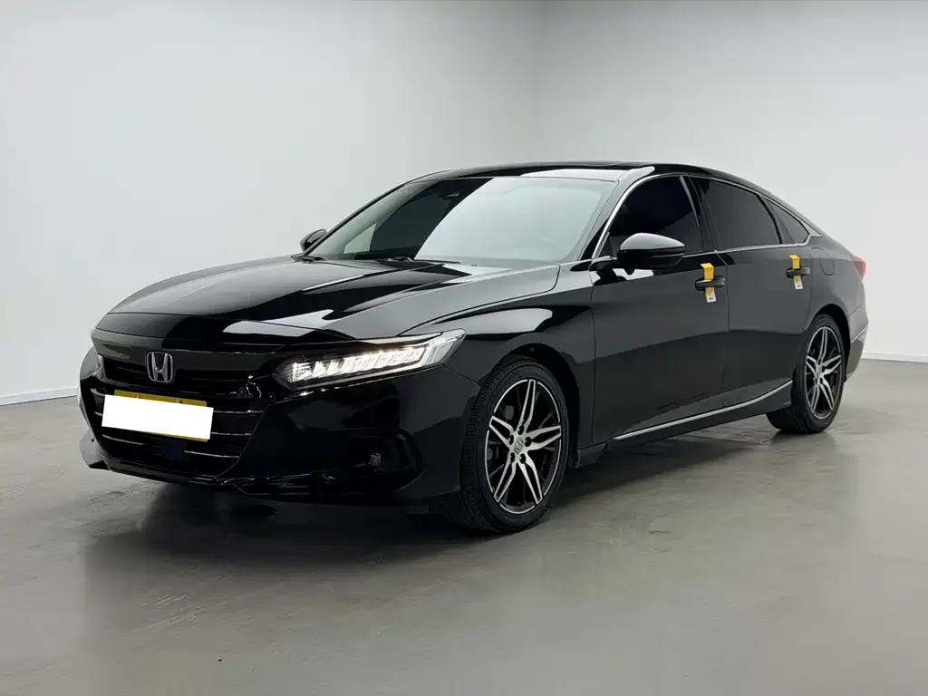 Honda Accord — фото 1
