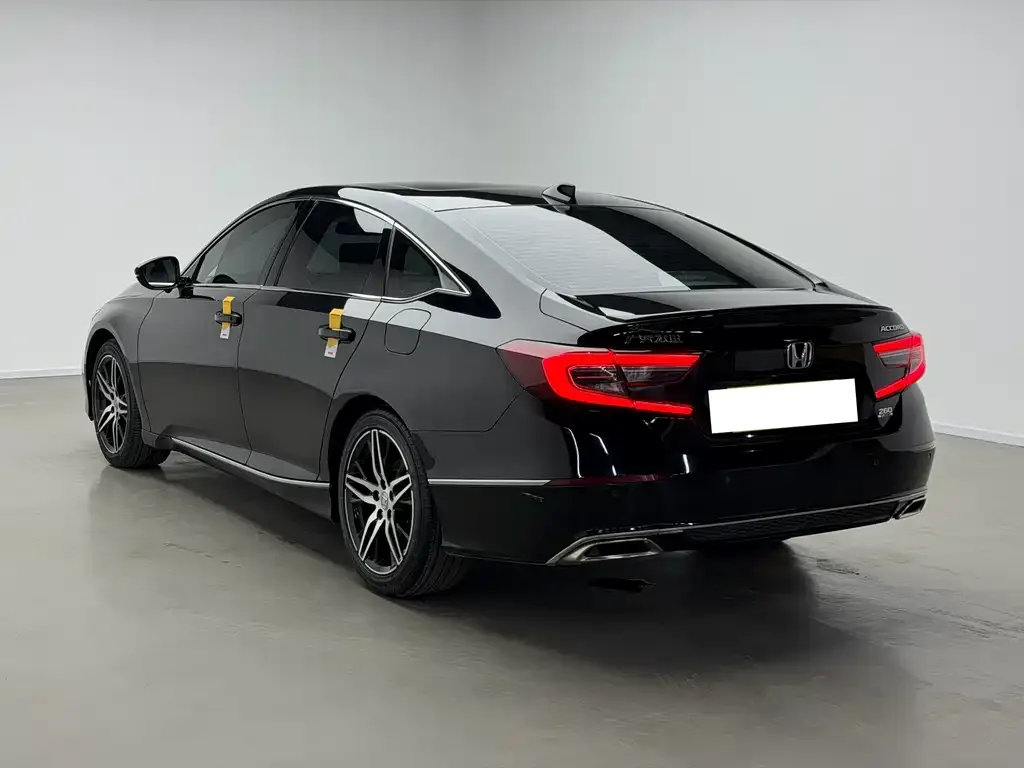 Honda Accord — фото 5