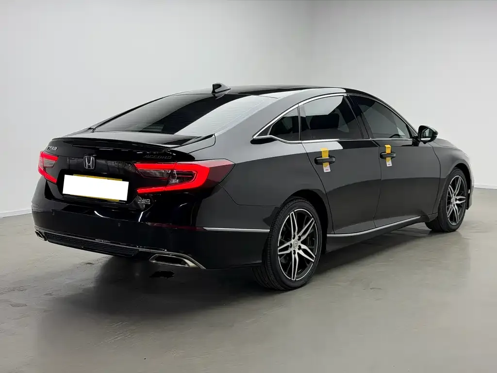 Honda Accord — фото 2