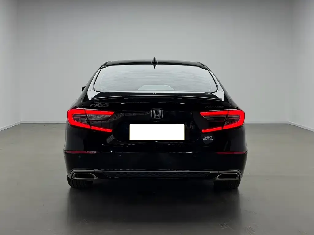 Honda Accord — фото 7