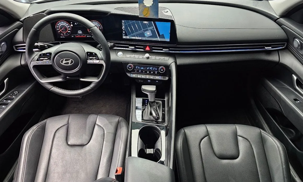 Hyundai AVANTE — фото 8