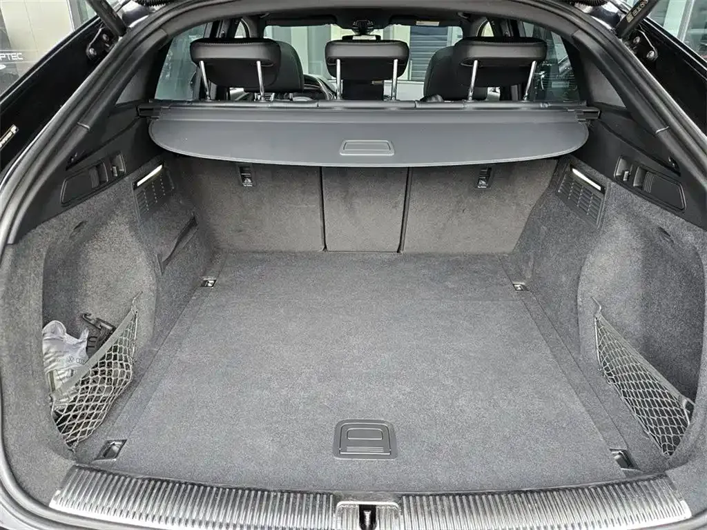 Audi Q5L Sportback — фото 9