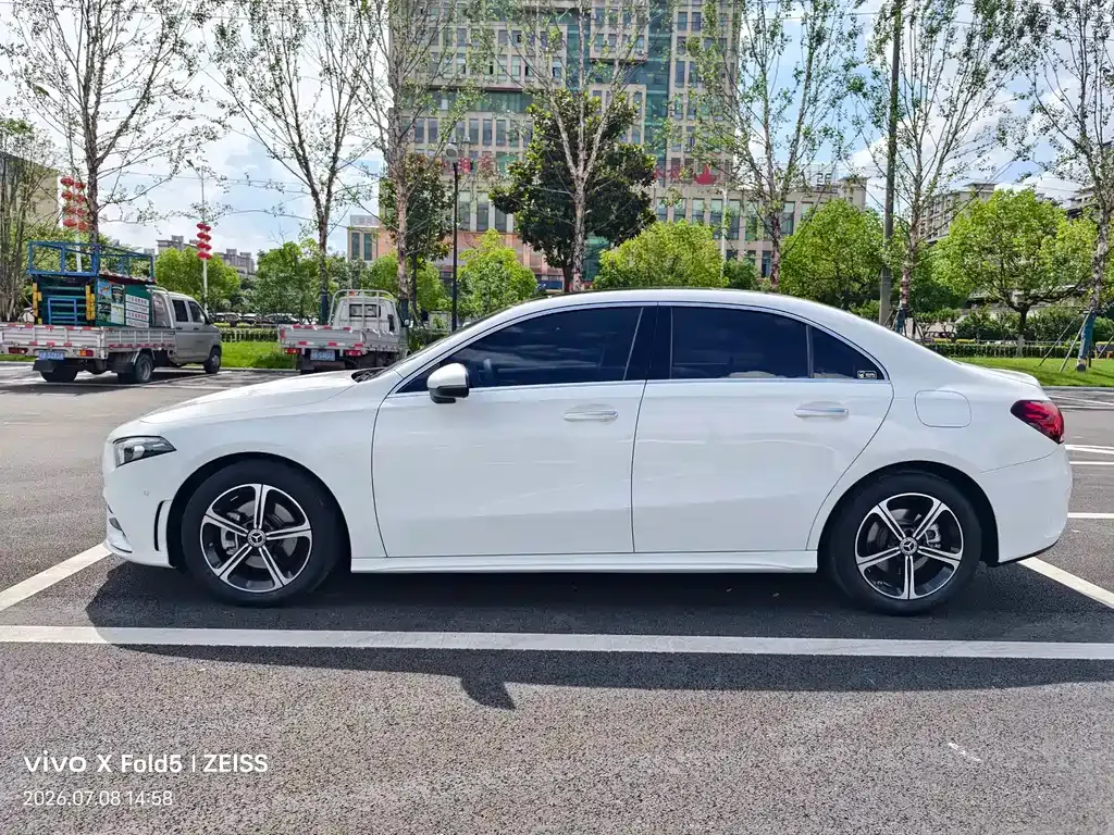 Mercedes-Benz A-Class — фото 10