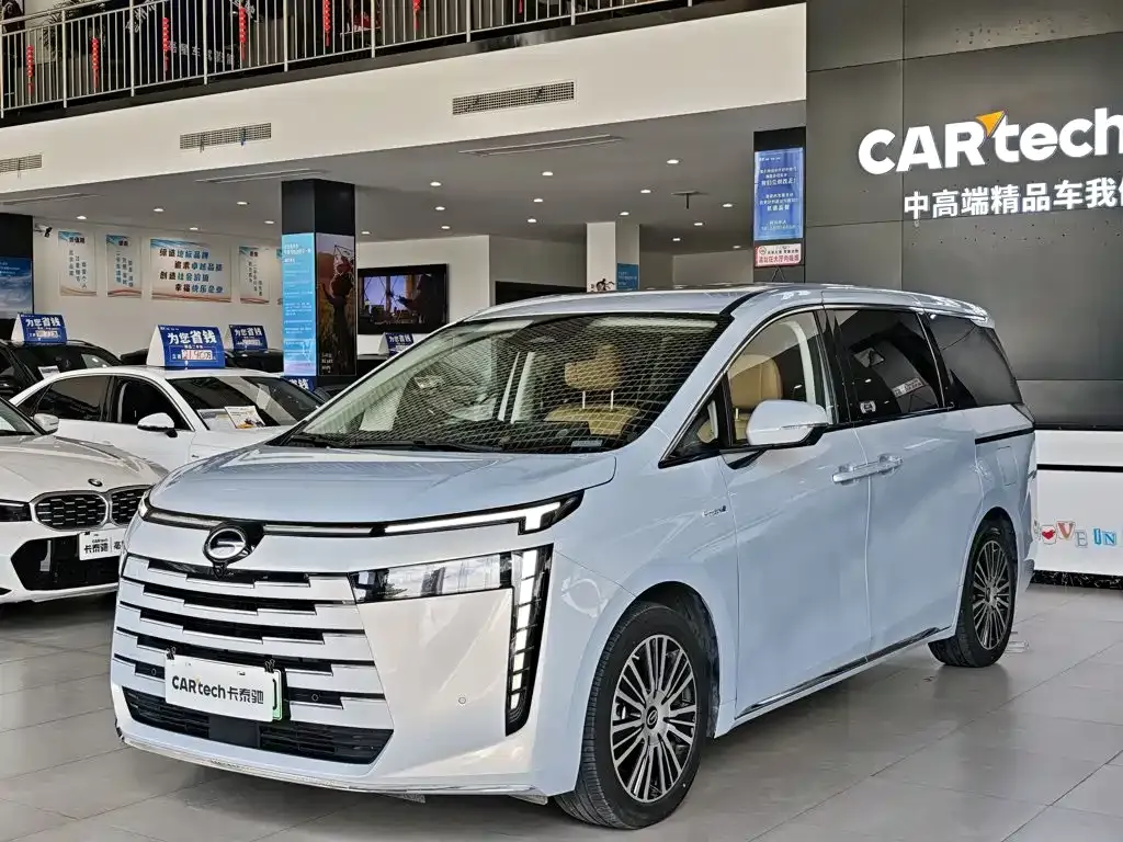 GAC Motor 传祺E8 PHEV — фото 1