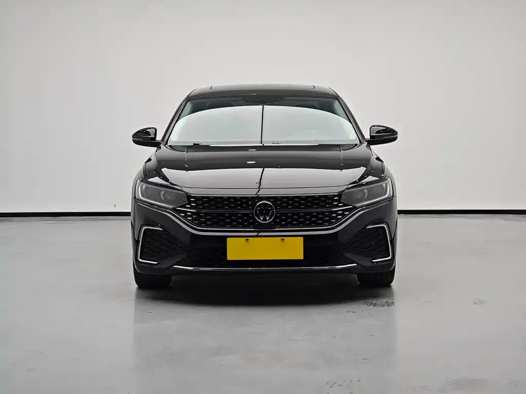 Volkswagen Passat — фото 6