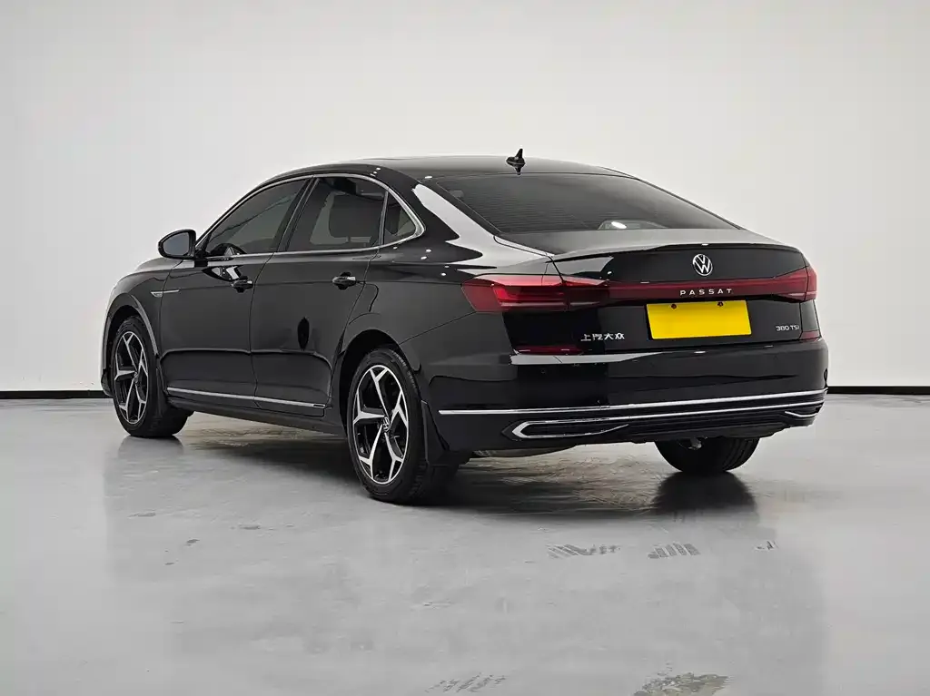 Volkswagen Passat — фото 5